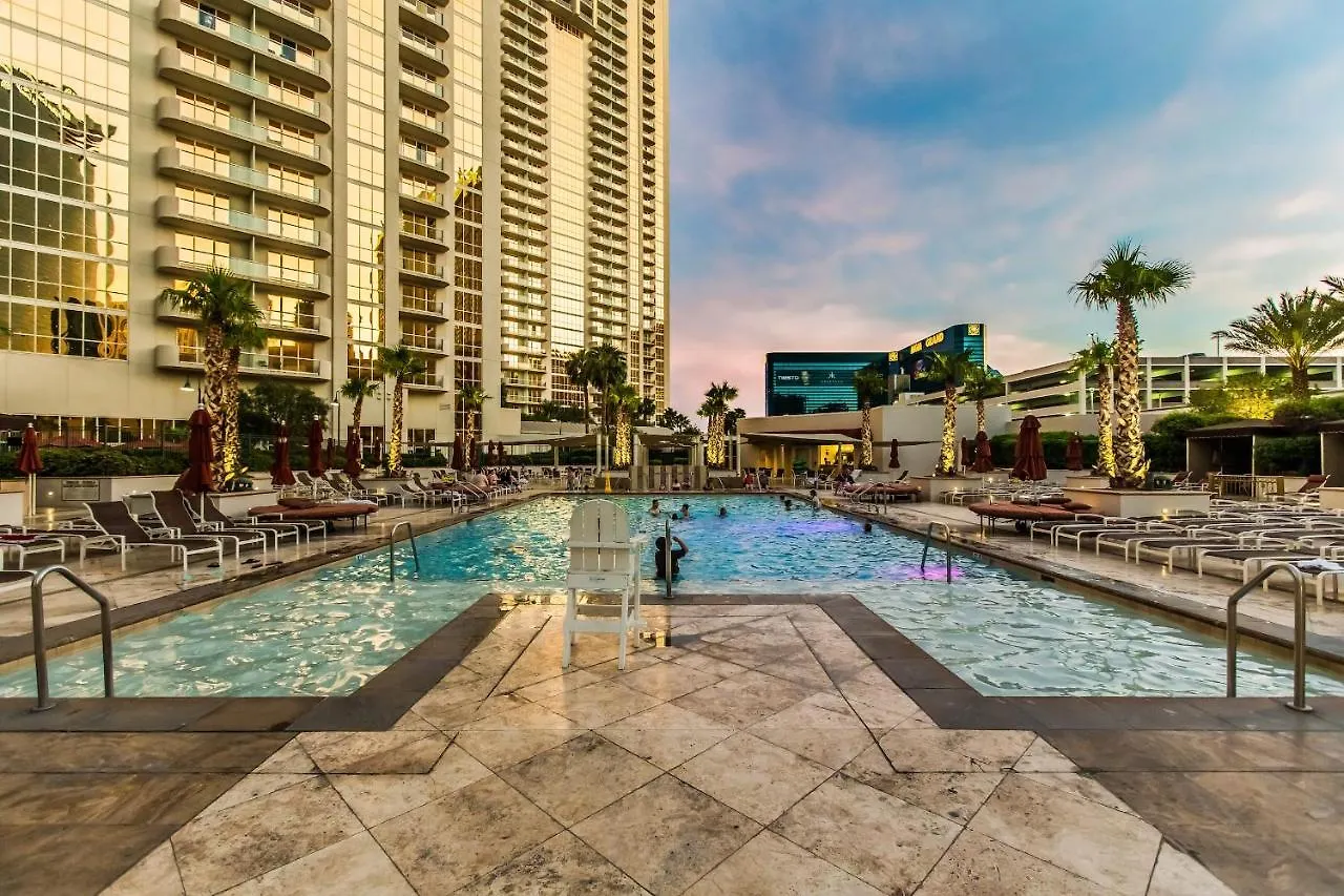 Strip View - No Resort Fee - Free Valet - Mgm Condo 1519 Las Vegas